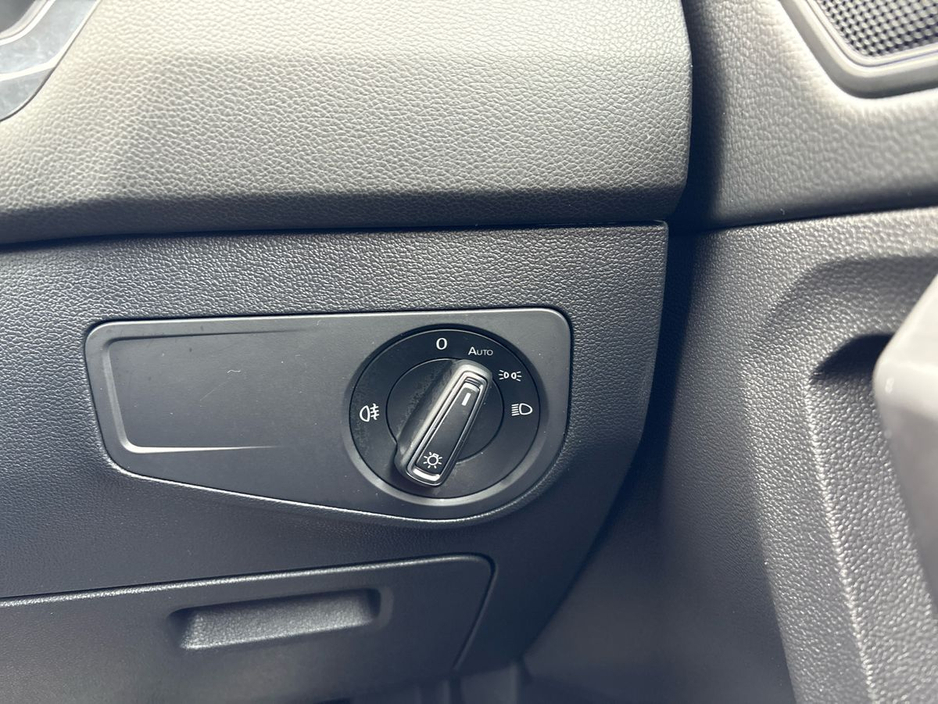 2024 Volkswagen Tiguan - image 18