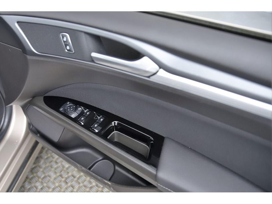 2019 Ford Mondeo 2.0TDCi ZETEC 150BHP 6SPD €19,490