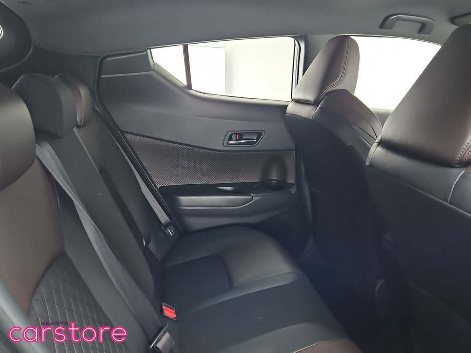2017 Toyota C-HR - image 10