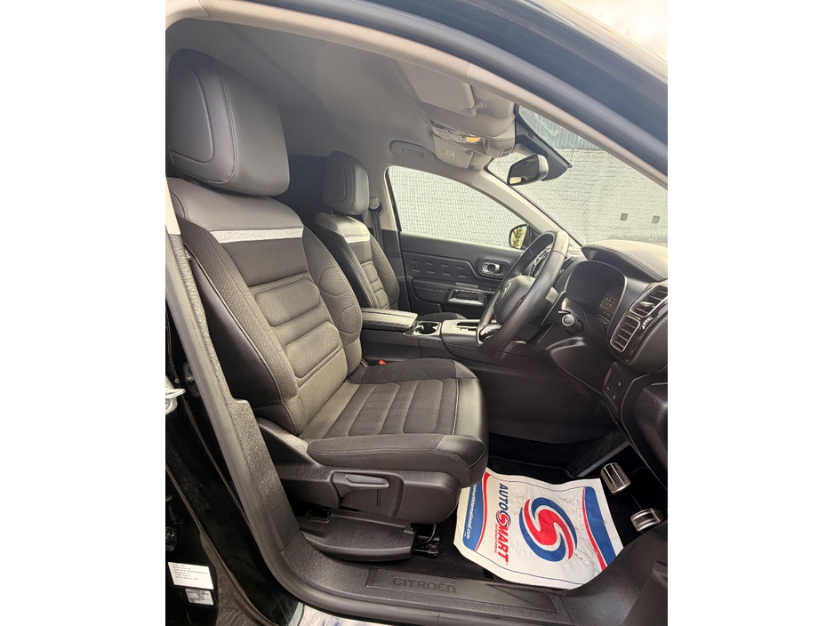 2023 Citroen C5 Aircross - image 4