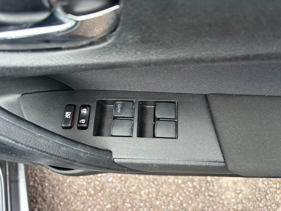 2015 Toyota Corolla 1.33 TERRA 4DR  PETROL €9,950