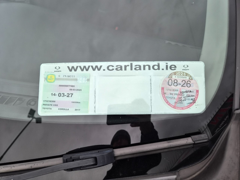 2017 Toyota Corolla - image 9