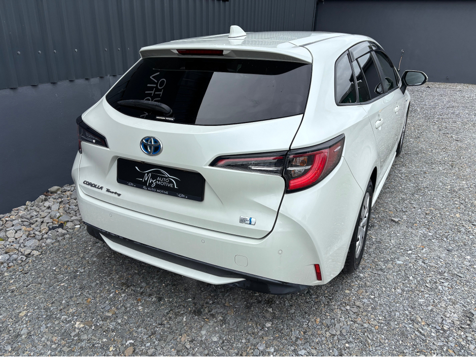 2020 Toyota Corolla - image 4