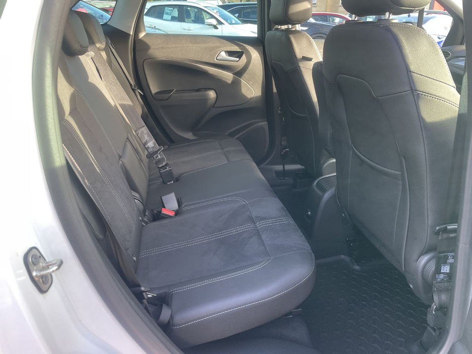 2024 Opel Crossland - image 13