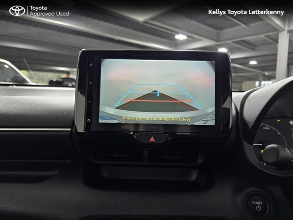 2025 Toyota Yaris - image 14