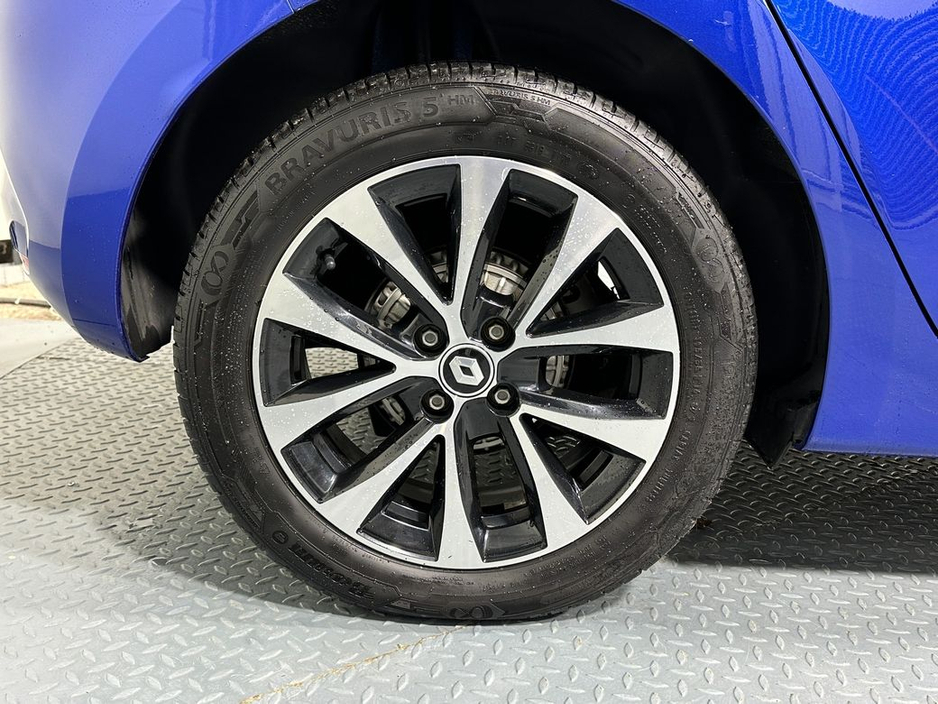 2023 Renault Clio Equilibre 1.0 Petrol 231 €16,250