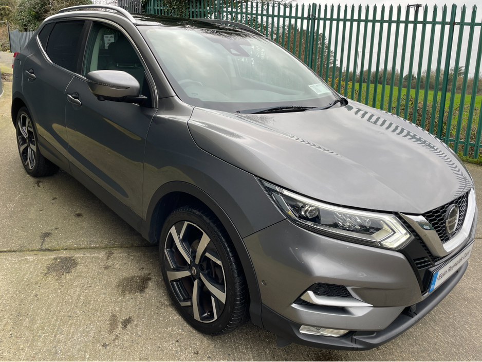 2018 Nissan Qashqai - image 2