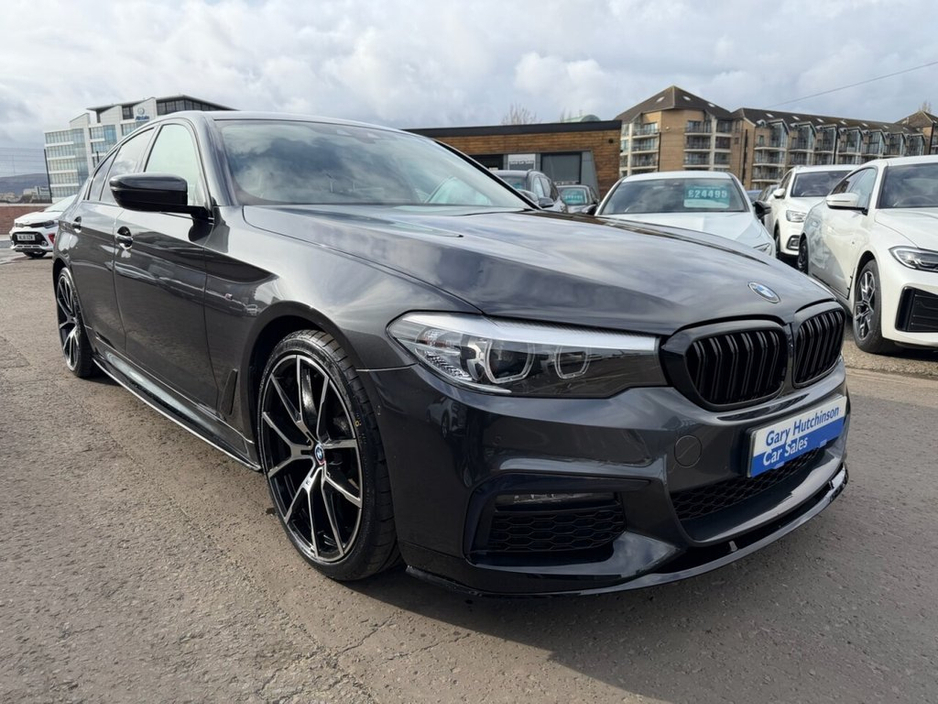 2020 BMW 5 Series - image 6