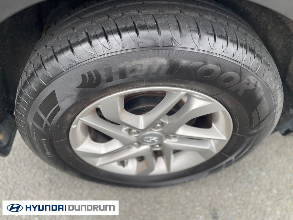 2016 Hyundai Tucson - image 8