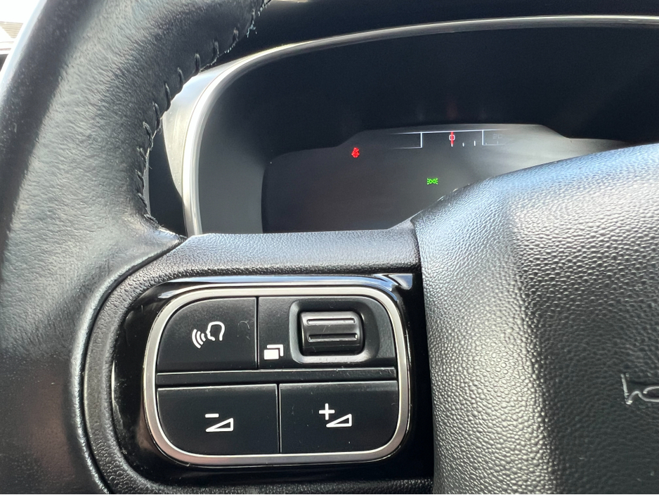 2019 Citroen C5 Aircross - image 16