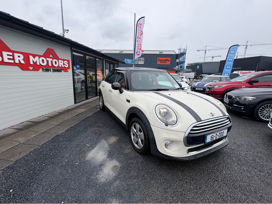 2016 MINI Cooper - image 16