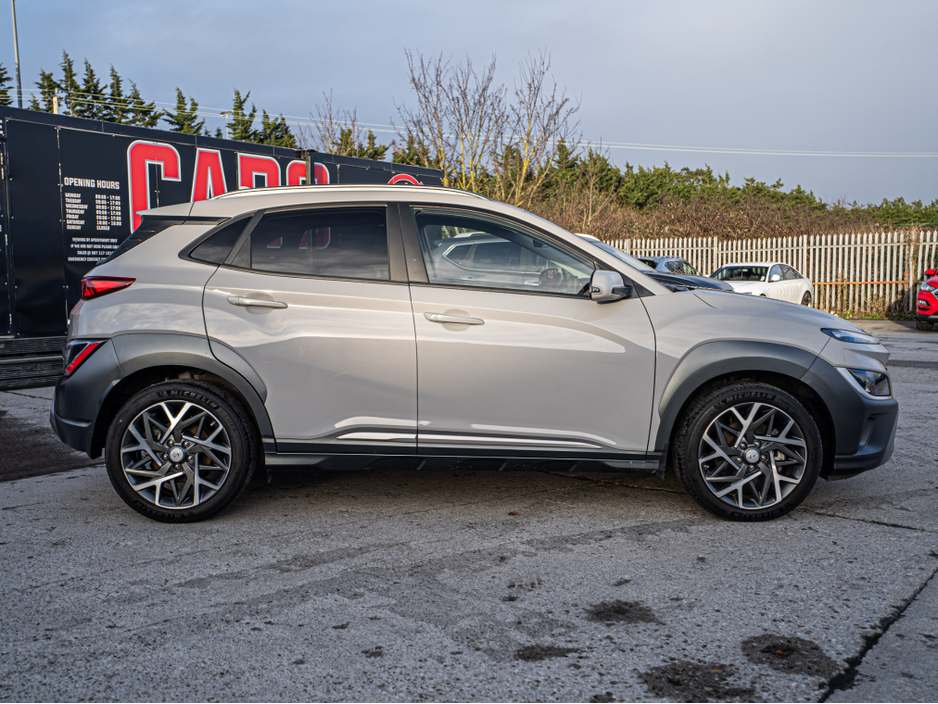 2023 Hyundai Kona 2023 Kona 1.6 Hybrid/FSH/High spec/1yr warranty €25,888