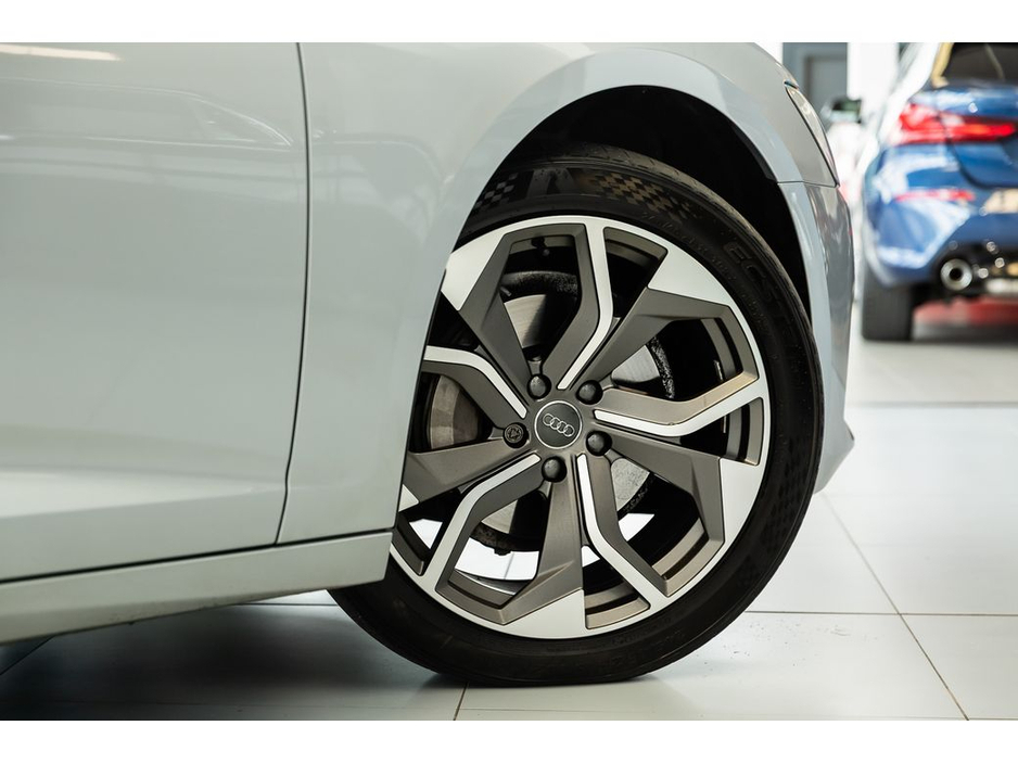 2025 Audi A6 - image 12