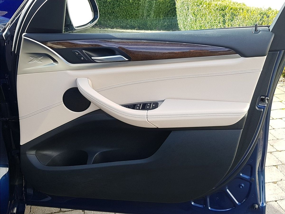 2019 BMW X3 - image 21