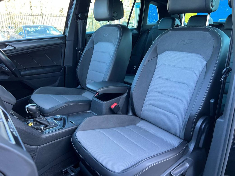 2020 Volkswagen Tiguan - image 6