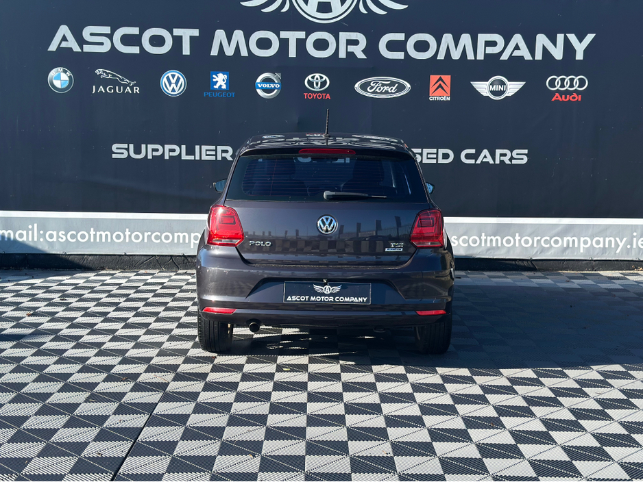2015 Volkswagen Polo - image 6