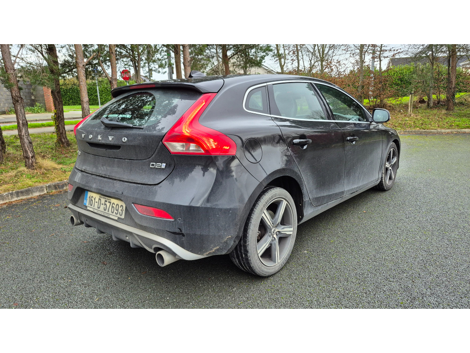 2016 Volvo V40 2.0 D2 R-DESIGN 120BHP 5DR 40 SERIES €8,250