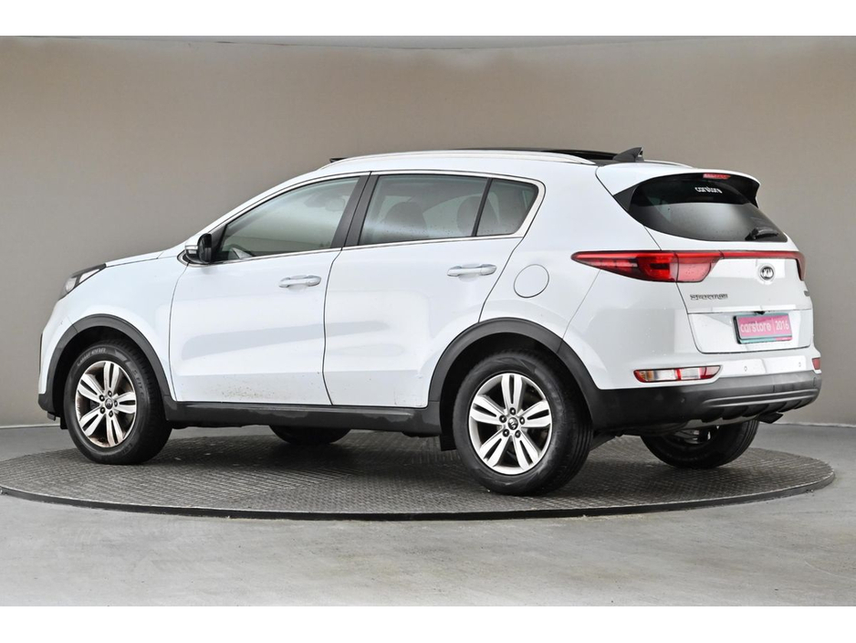 2016 Kia Sportage - image 5