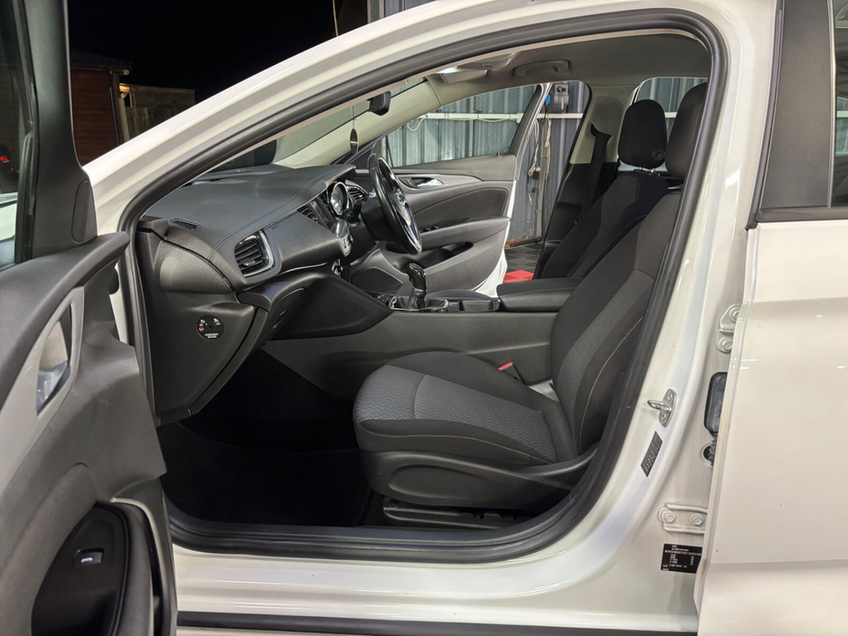2019 Opel Insignia 1.6 (136PS) Turbo D ecoTEC SC €12,950