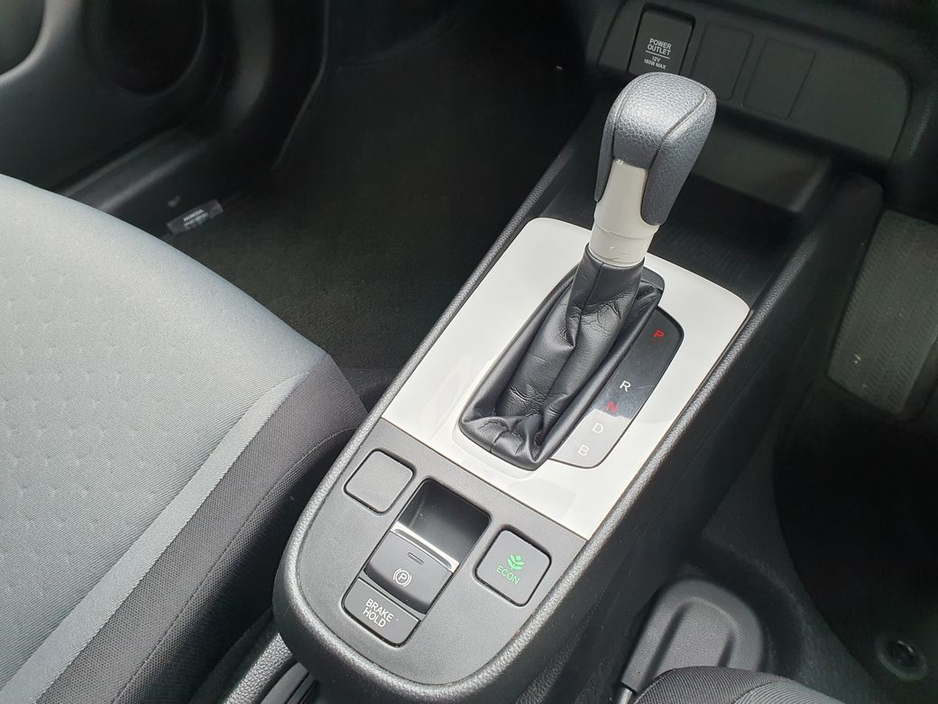 2020 Honda Jazz - image 9