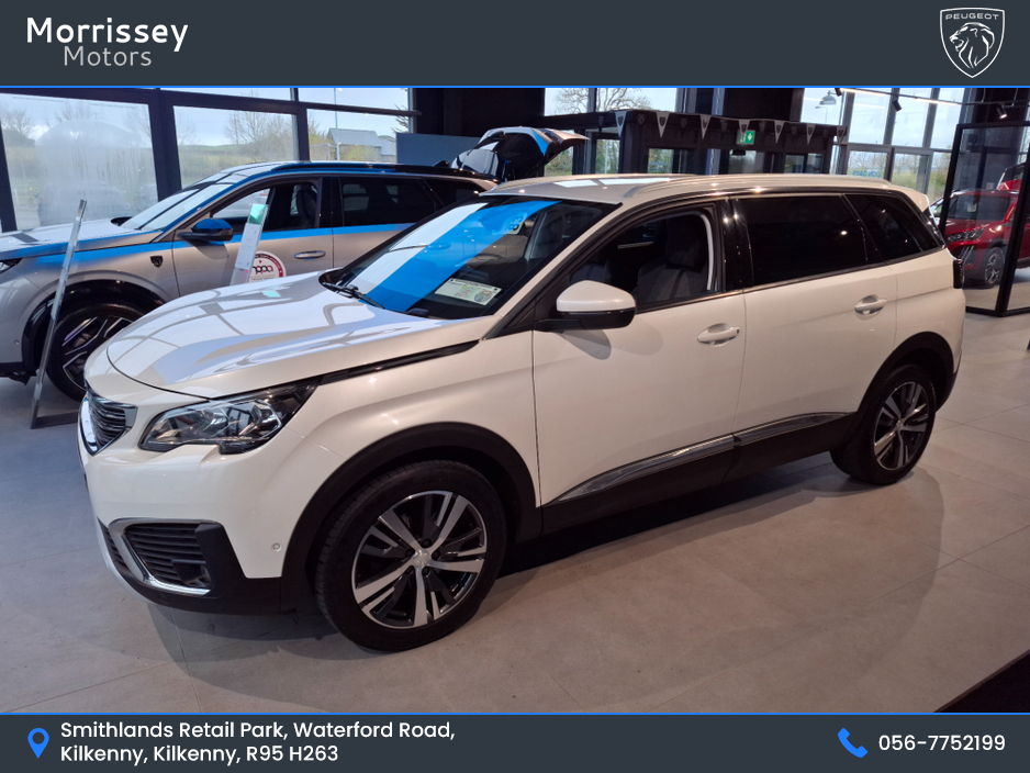 2018 Peugeot 5008 - image 4