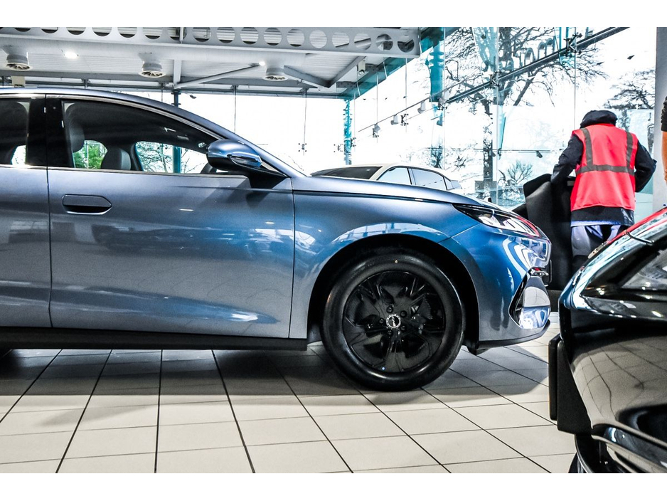 2026 BYD Seal 6 - image 5