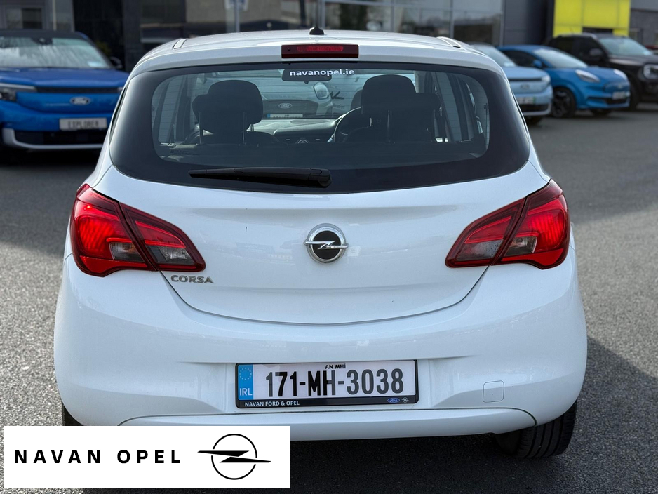 2017 Opel Corsa - image 4