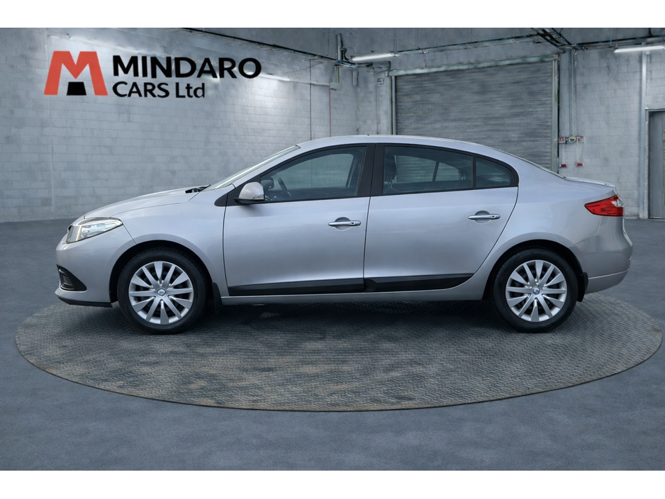 2016 Renault Fluence - image 5