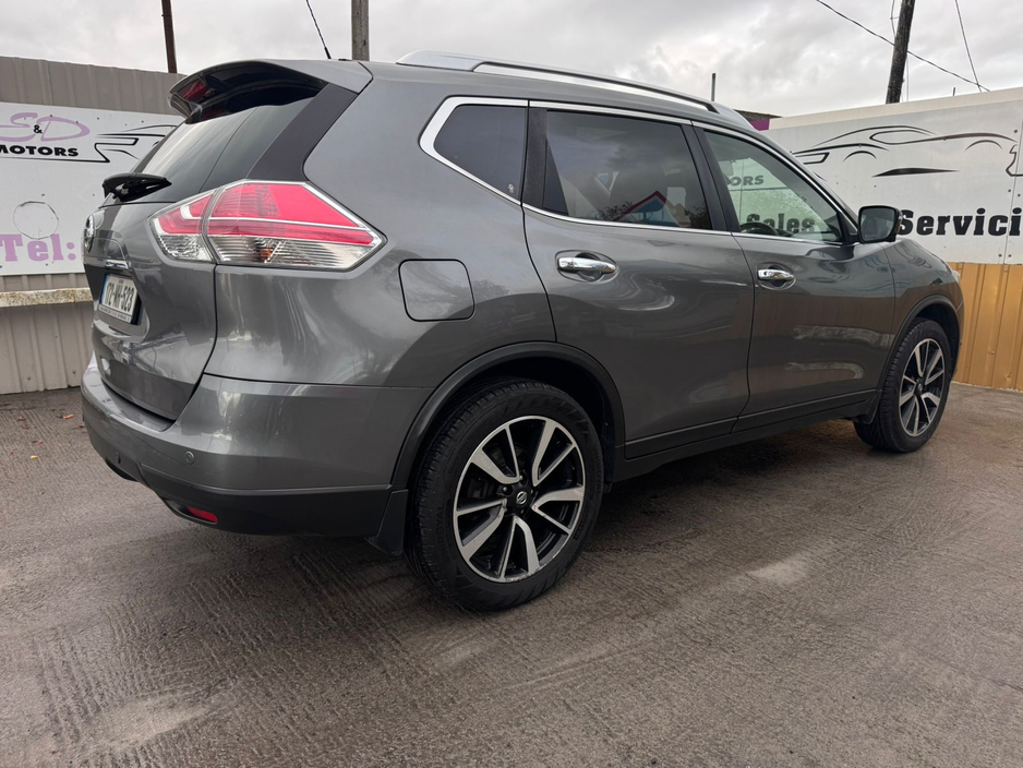 2017 Nissan X-Trail - image 7