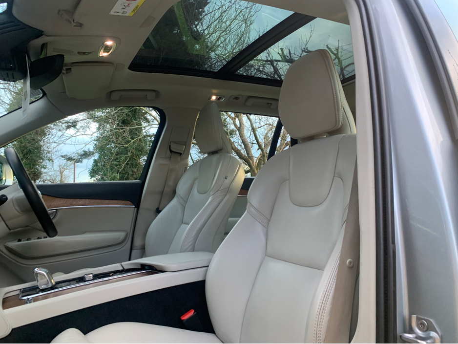 2019 Volvo XC90 - image 21