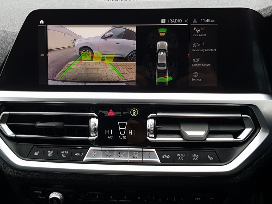 2022 BMW 3 Series 318d SE €39,995