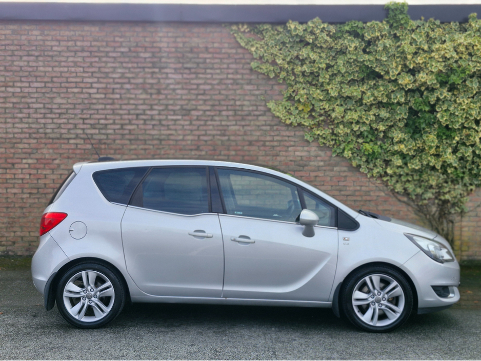 2017 Opel Meriva - image 15