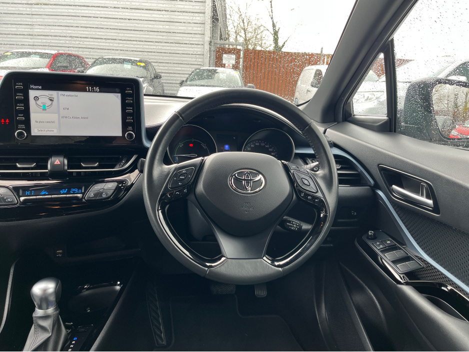 2020 Toyota C-HR - image 9
