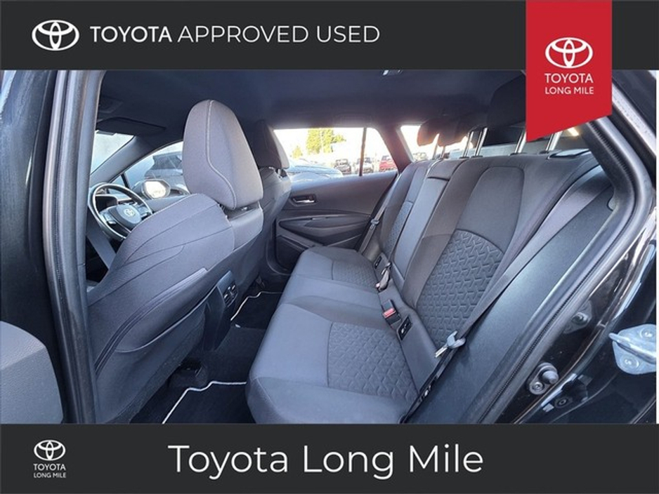 2023 Toyota Corolla - image 7