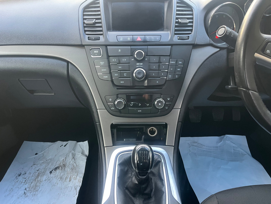 2013 Opel Insignia 2.0CDTI 130PS SC €4,450