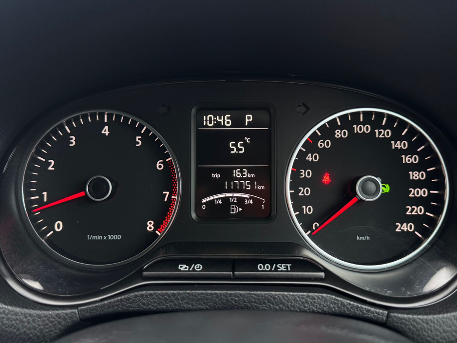 2014 Volkswagen Polo DBA-6RCBZ 5DR AUTO €8,950