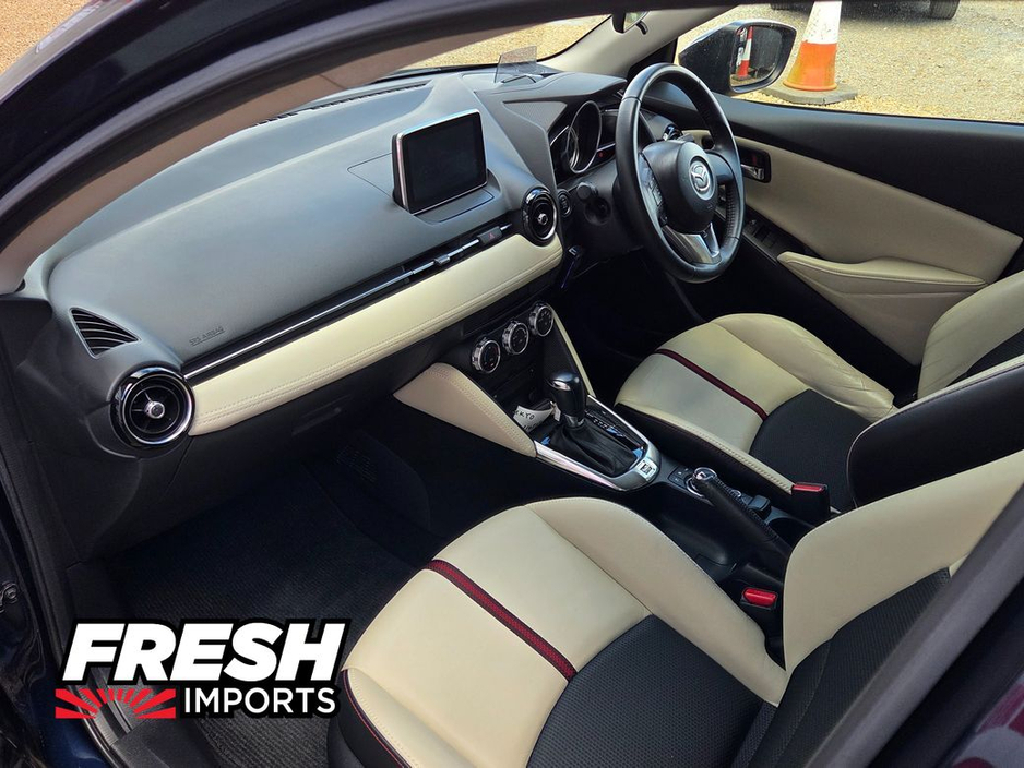 2016 Mazda Demio - image 5