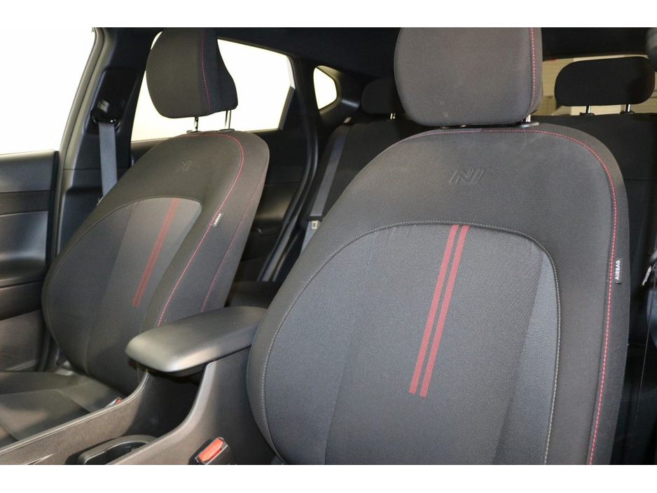 2025 Hyundai Kona - image 12