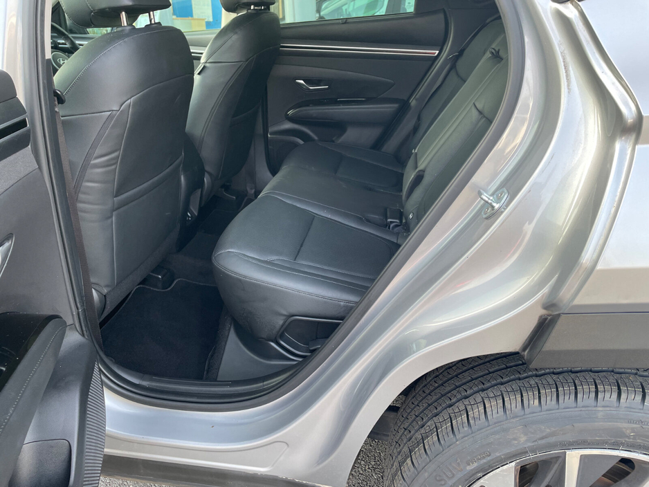 2021 Hyundai Tucson - image 5