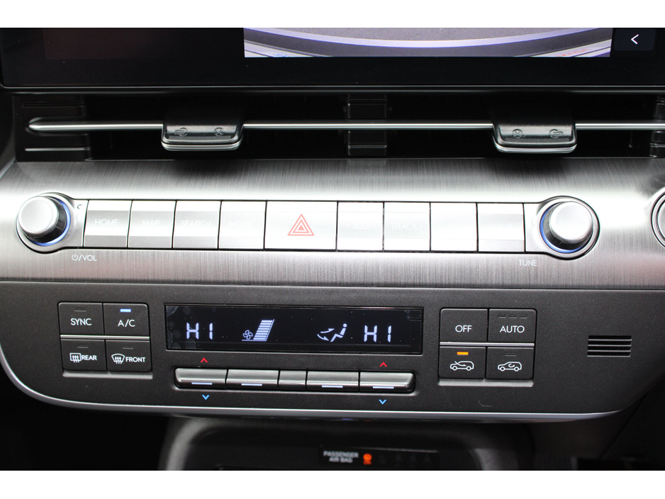 2025 Hyundai Kona - image 18