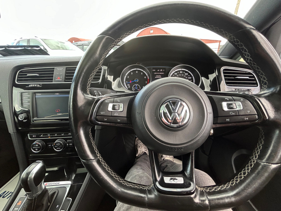 2017 Volkswagen Golf - image 22
