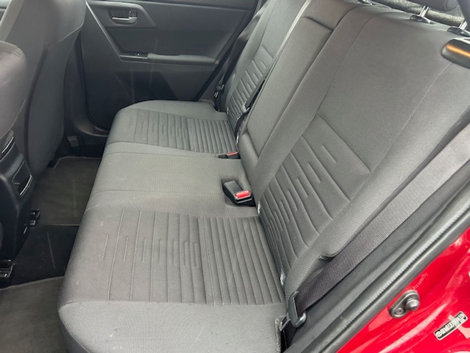 2017 Toyota Auris 1.6 D4D ICON TSS 5DR €13,995