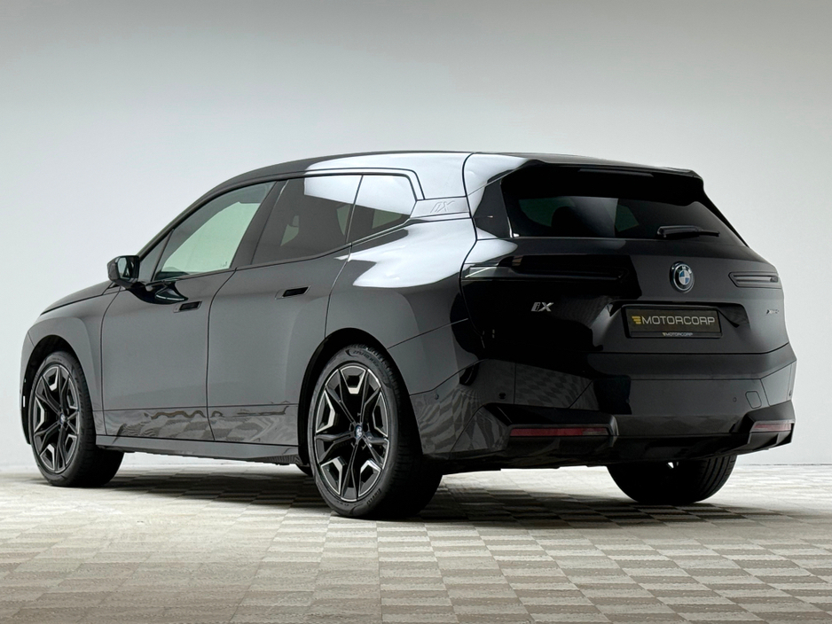 2022 BMW iX 40 M SPORT XDRIVE €41,990