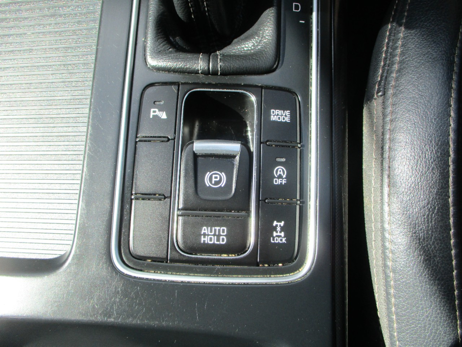 2017 Kia Sorento - image 17