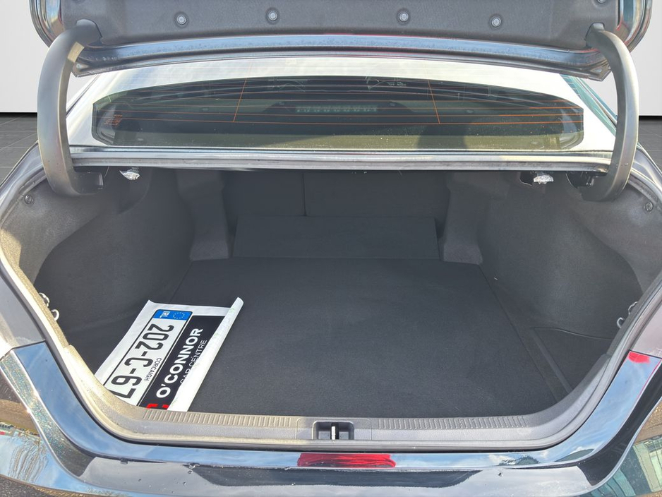 2020 Toyota Camry - image 16