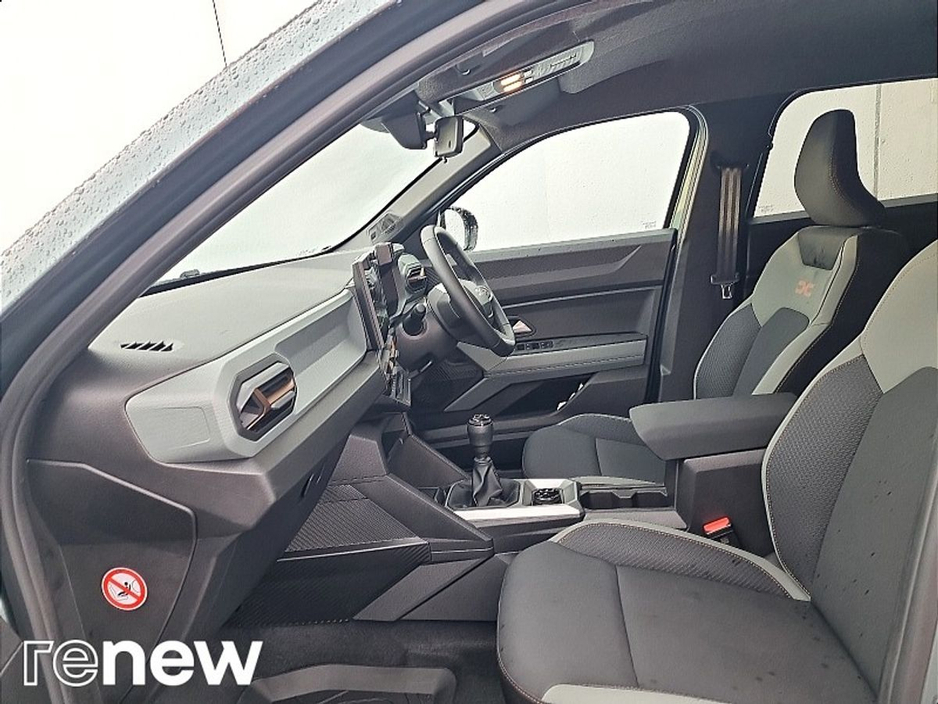2024 Dacia Duster - image 5