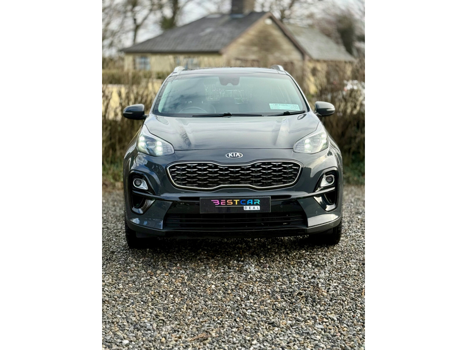 2020 Kia Sportage - image 3