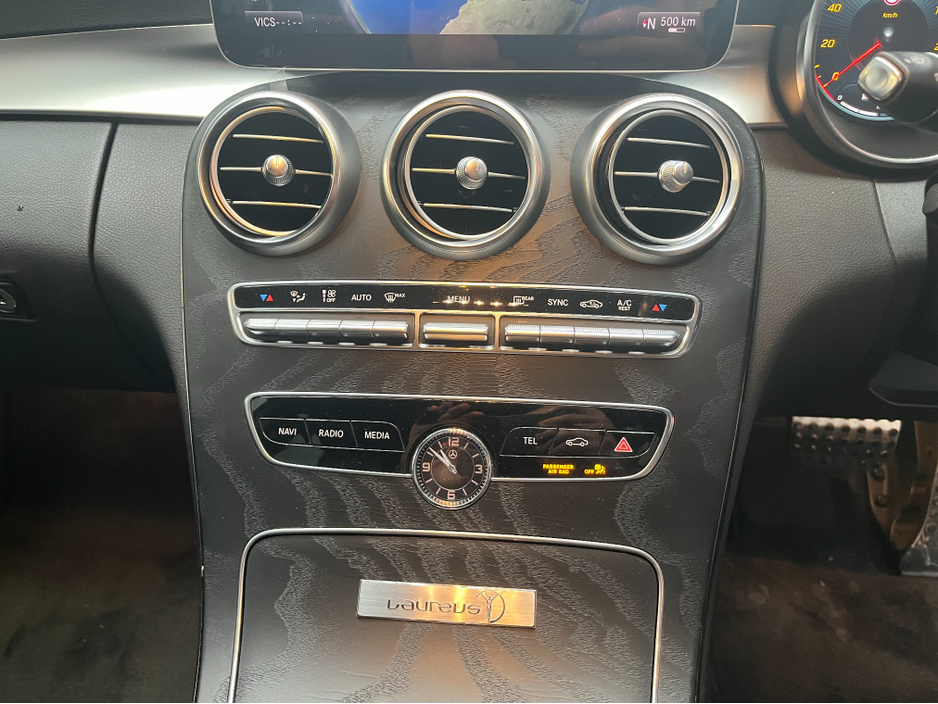 2020 Mercedes-Benz C Class €29950 2020 MERCEDES-BENZ C220D LAUREUS EDITION 2.0 AUTOMATIC / CRUISE CONTROL / REVERSE CAMERA / ELECTRIC MEMORY & HEATED SEATS / PADDLE SHIFTERS / APPLE CARPLAY AND MORE €29,950