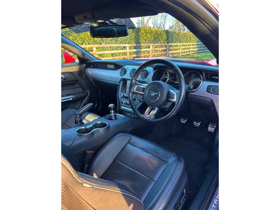 2017 Ford Mustang FASTBACK 5.0L V8 6SPEED 2DR €49,995