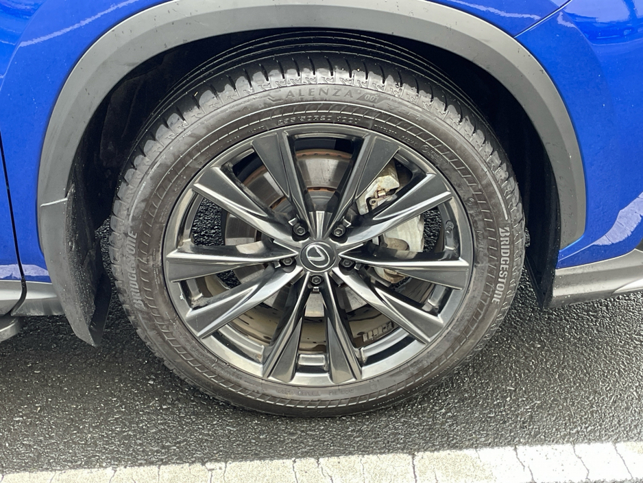 2025 Lexus NX 450 h+ NX 450h+ F-Sport 252 // Remote Central Locking // Heated Mirrors // Power Folding Mirrors // USB Connection // Apple Carplay €74,945